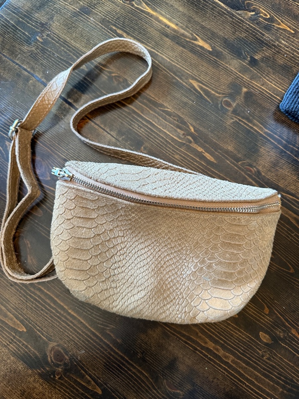 Debbie Katz snakeskin Textured Taupe  Crossbody sling Bag with Adjustable Strap